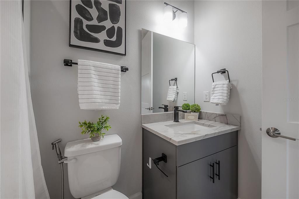 For Sale: $650,000 (3 beds, 3 baths, 2097 Square Feet)