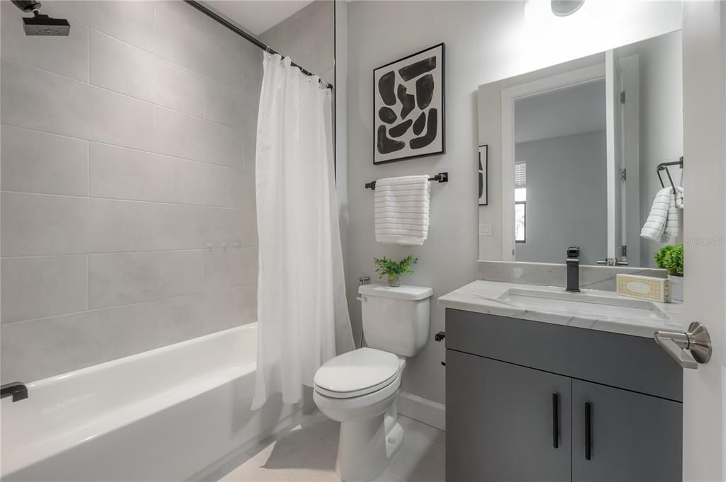 For Sale: $650,000 (3 beds, 3 baths, 2097 Square Feet)