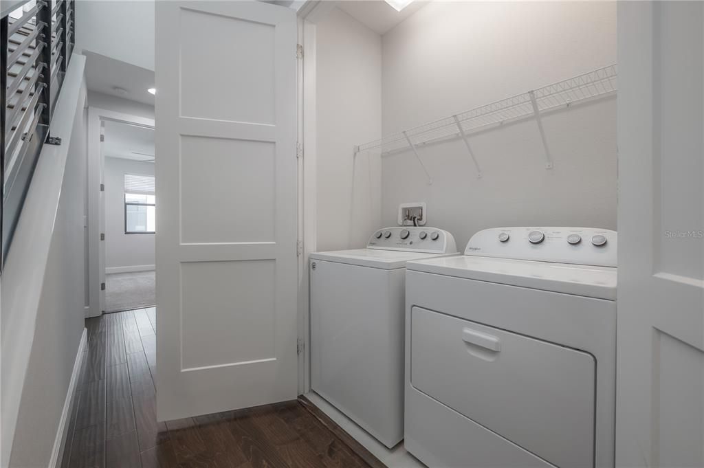 For Sale: $650,000 (3 beds, 3 baths, 2097 Square Feet)