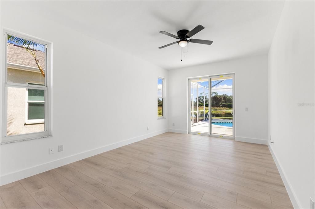 Под контрактом: $520,000 (3 спален, 2 ванн, 1536 Квадратных фут)