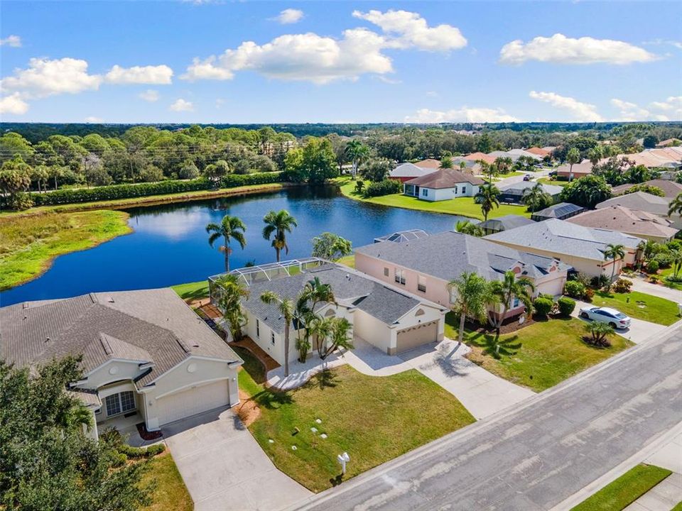 Под контрактом: $520,000 (3 спален, 2 ванн, 1536 Квадратных фут)