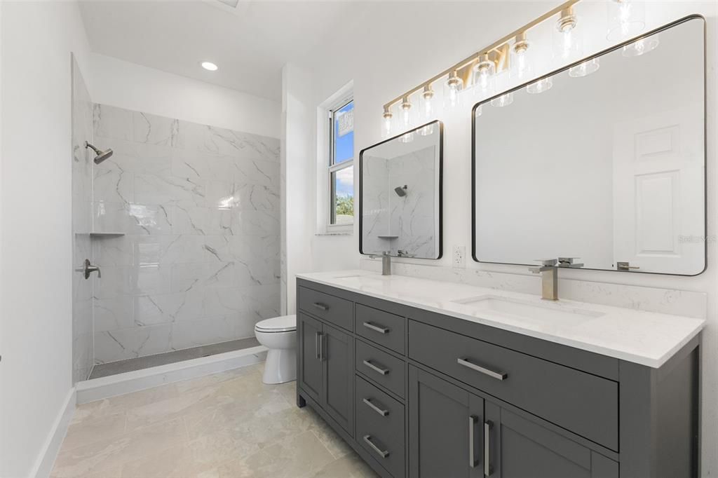 Под контрактом: $520,000 (3 спален, 2 ванн, 1536 Квадратных фут)