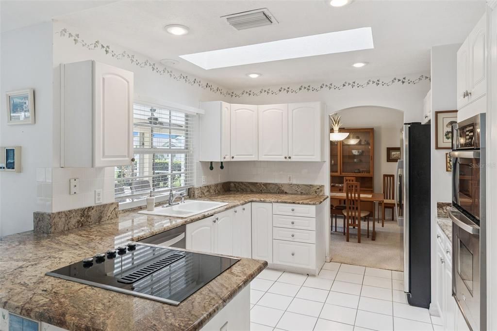 待售: $375,000 (3 贝兹, 2 浴室, 1846 平方英尺)