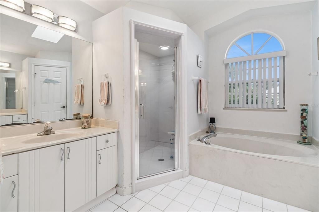 待售: $375,000 (3 贝兹, 2 浴室, 1846 平方英尺)