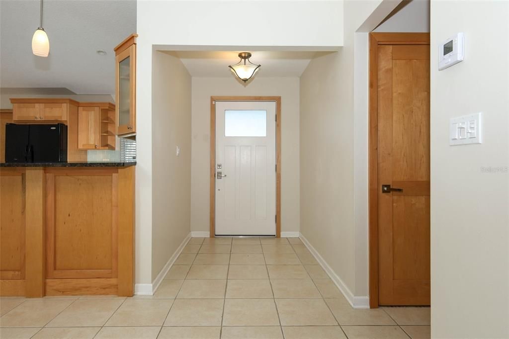 Activo con contrato: $398,000 (3 camas, 2 baños, 1423 Pies cuadrados)