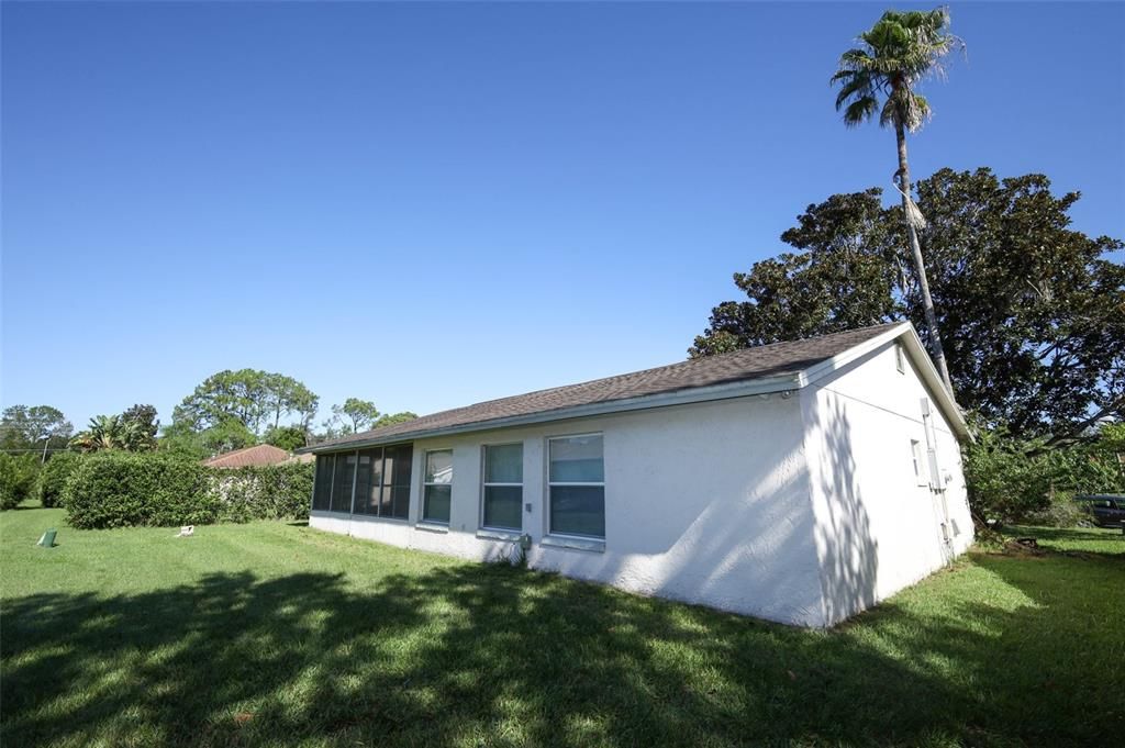 Activo con contrato: $398,000 (3 camas, 2 baños, 1423 Pies cuadrados)