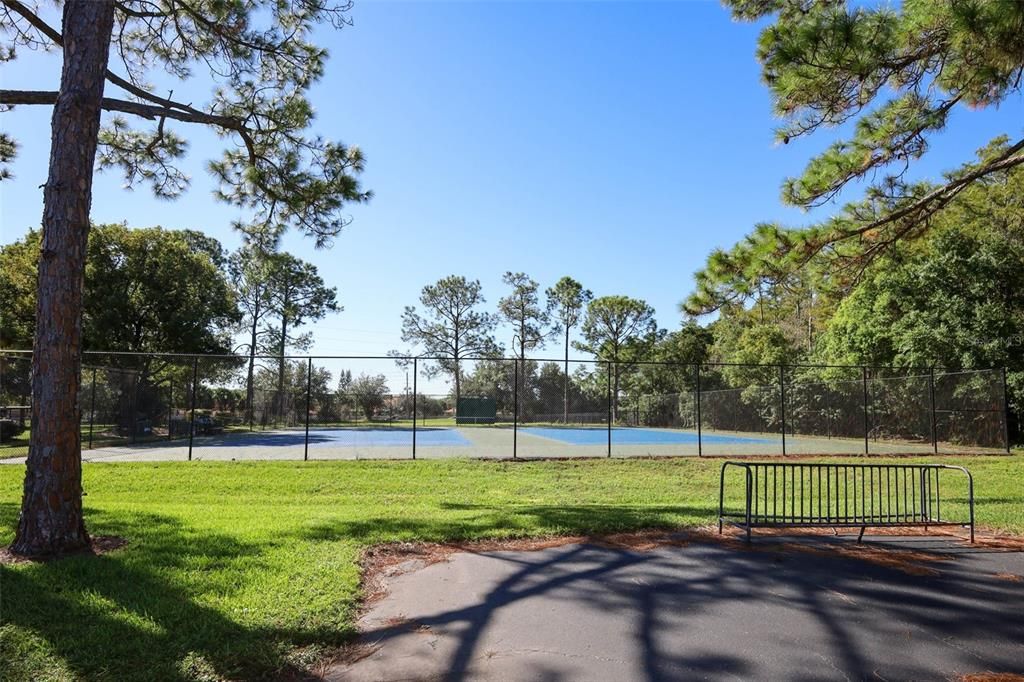 Activo con contrato: $398,000 (3 camas, 2 baños, 1423 Pies cuadrados)