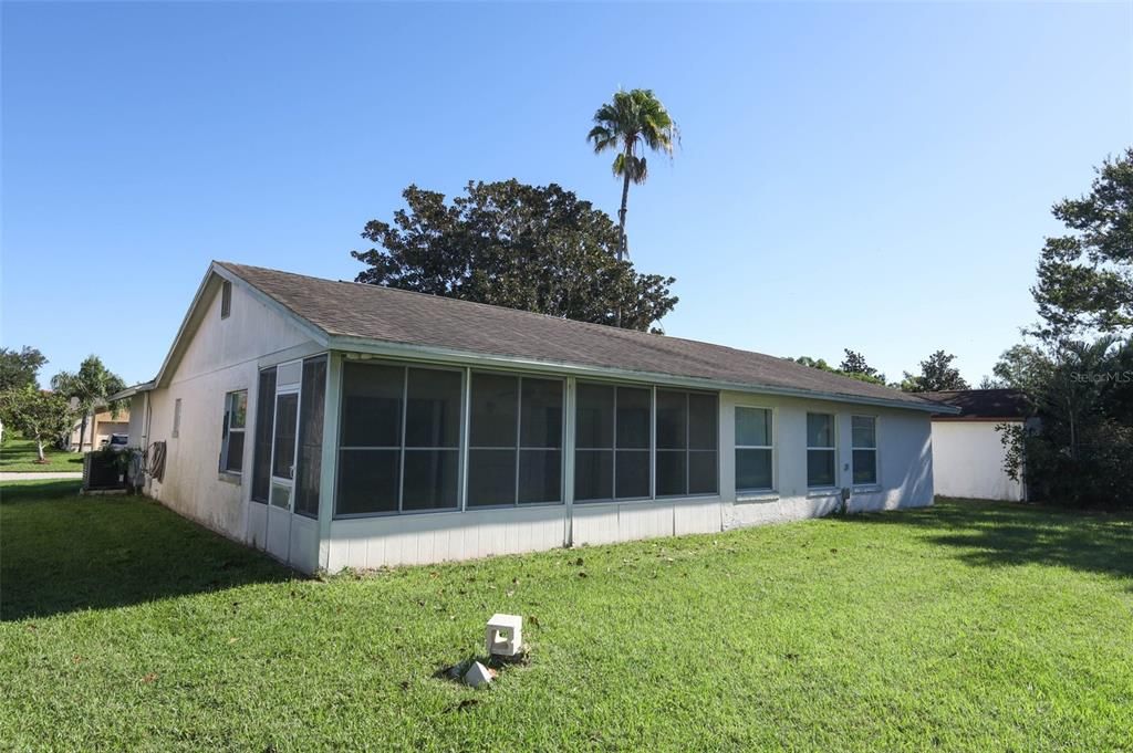 Activo con contrato: $398,000 (3 camas, 2 baños, 1423 Pies cuadrados)