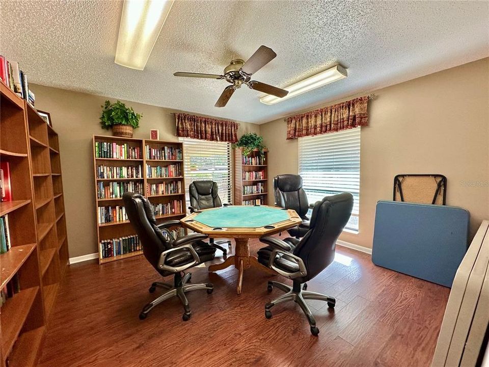 Active With Contract: $207,500 (2 beds, 2 baths, 1070 Square Feet)