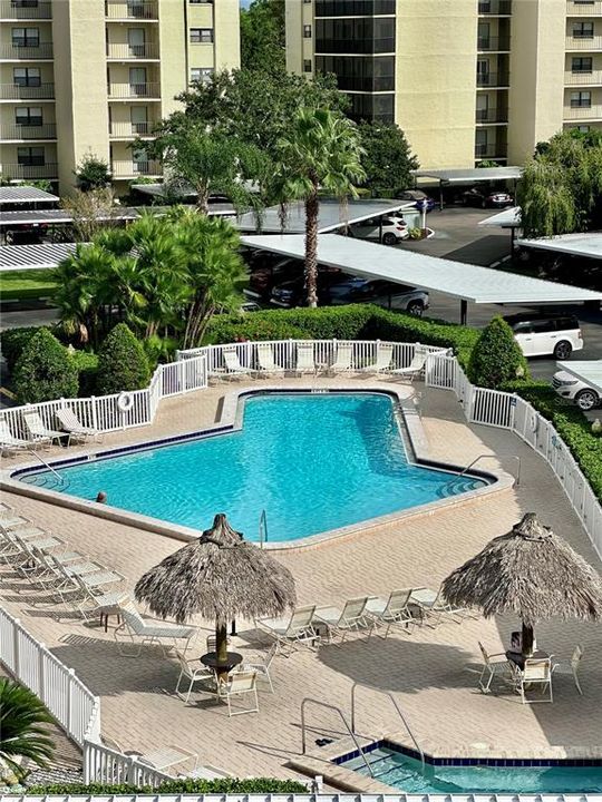 Active With Contract: $207,500 (2 beds, 2 baths, 1070 Square Feet)