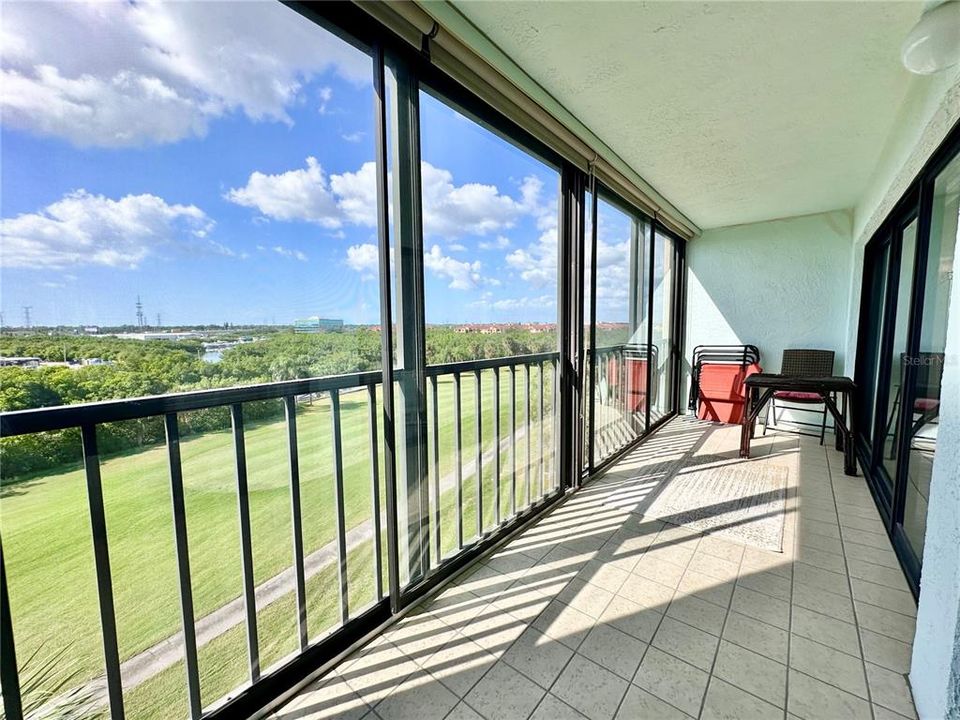 Active With Contract: $207,500 (2 beds, 2 baths, 1070 Square Feet)