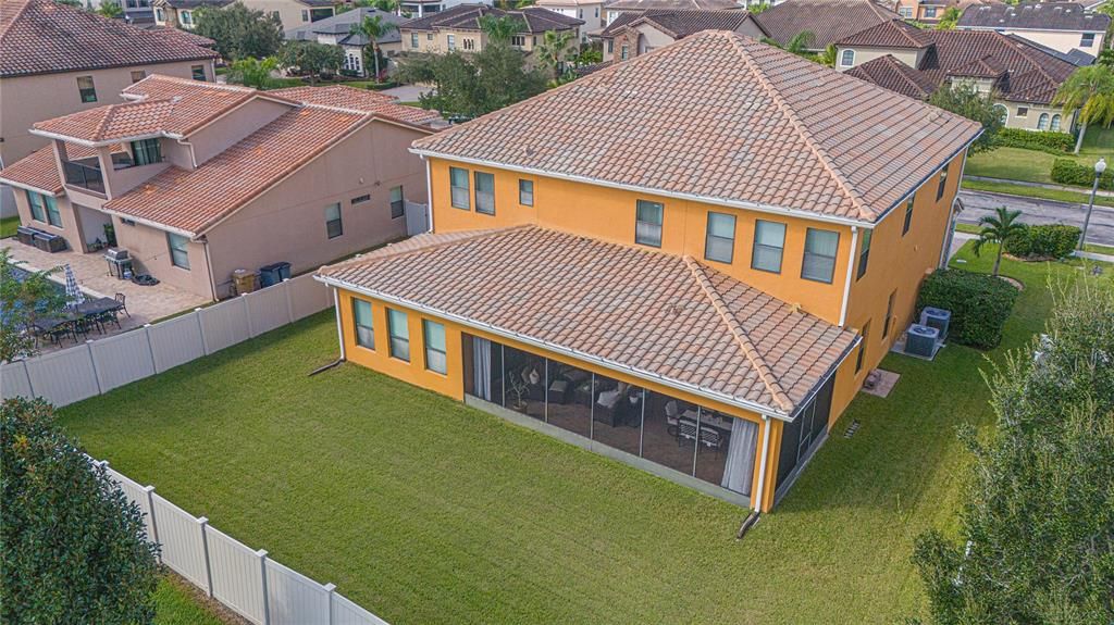 На продажу: $799,900 (6 спален, 4 ванн, 4456 Квадратных фут)