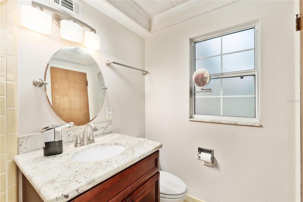 For Sale: $330,000 (4 beds, 3 baths, 1841 Square Feet)