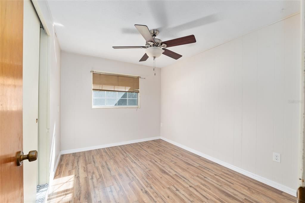 For Sale: $330,000 (4 beds, 3 baths, 1841 Square Feet)