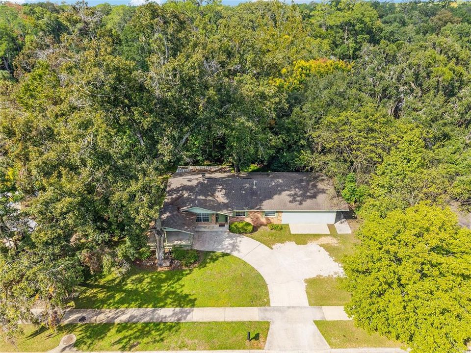 For Sale: $330,000 (4 beds, 3 baths, 1841 Square Feet)