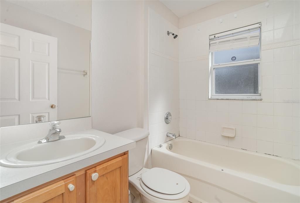 На продажу: $285,500 (3 спален, 2 ванн, 1482 Квадратных фут)