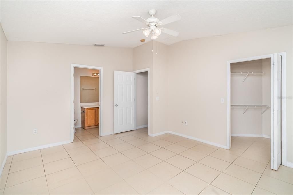 На продажу: $285,500 (3 спален, 2 ванн, 1482 Квадратных фут)