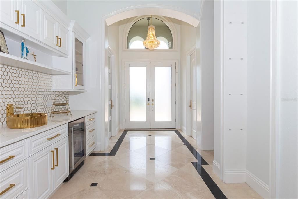 For Rent: $9,200 (4 beds, 3 baths, 2966 Square Feet)