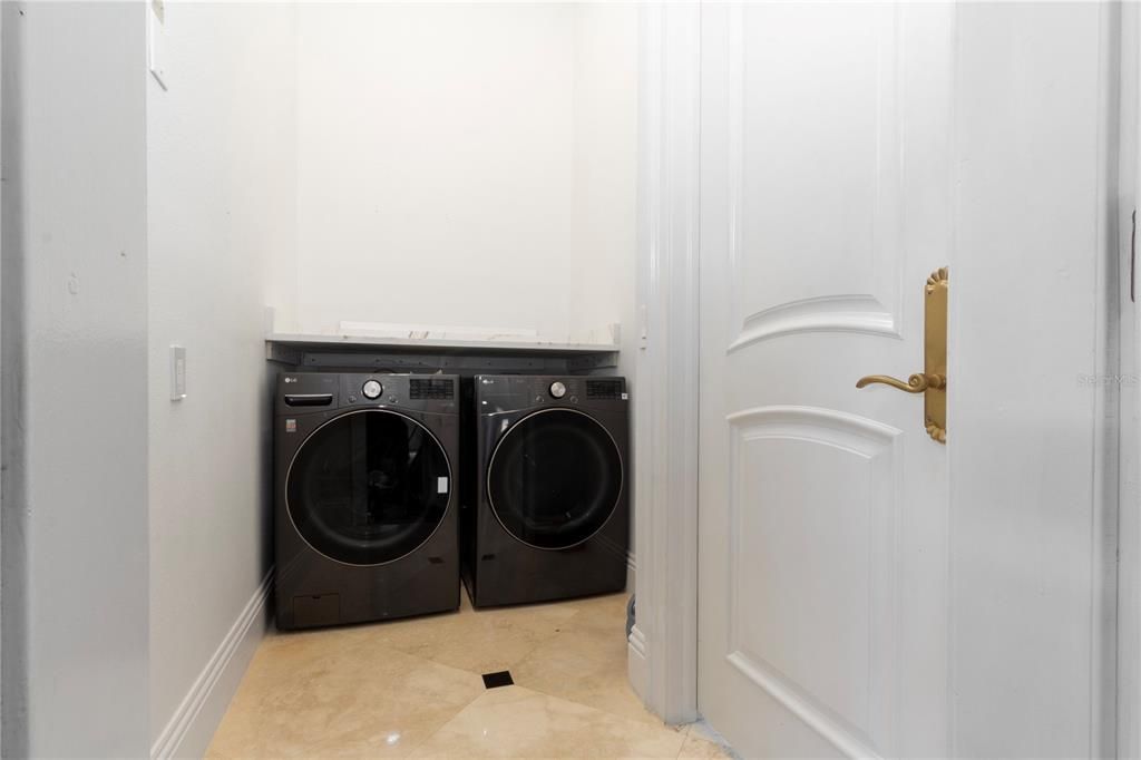 For Rent: $9,200 (4 beds, 3 baths, 2966 Square Feet)