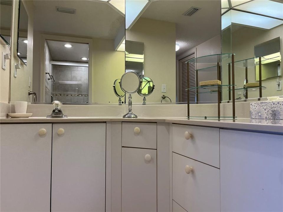 For Rent: $4,500 (2 beds, 2 baths, 1866 Square Feet)