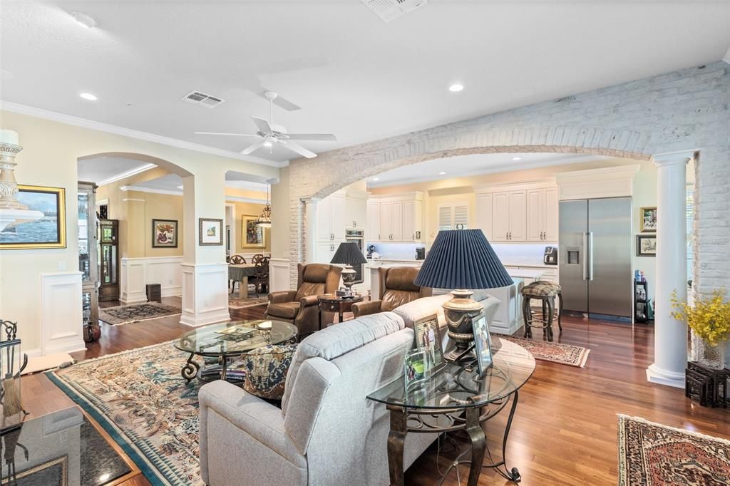 Active With Contract: $1,400,000 (4 beds, 4 baths, 3264 Square Feet)