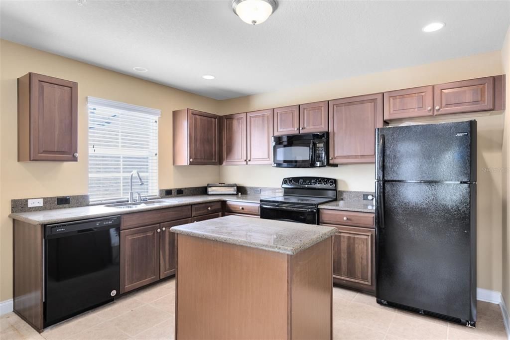 Active With Contract: $1,400,000 (4 beds, 4 baths, 3264 Square Feet)