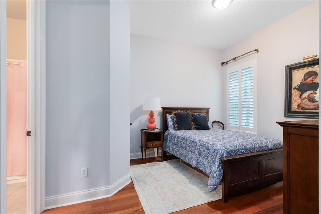 Active With Contract: $1,400,000 (4 beds, 4 baths, 3264 Square Feet)