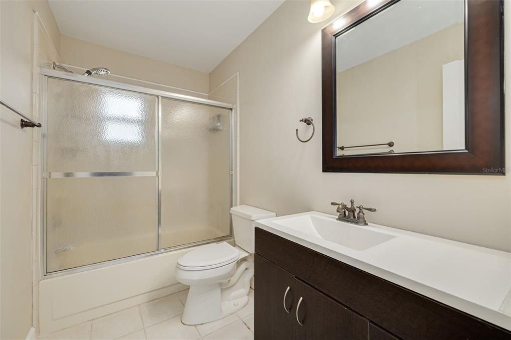 Active With Contract: $325,000 (2 beds, 2 baths, 1350 Square Feet)