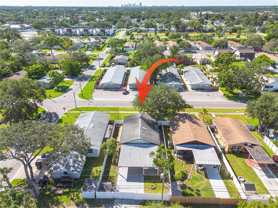 Active With Contract: $325,000 (2 beds, 2 baths, 1350 Square Feet)