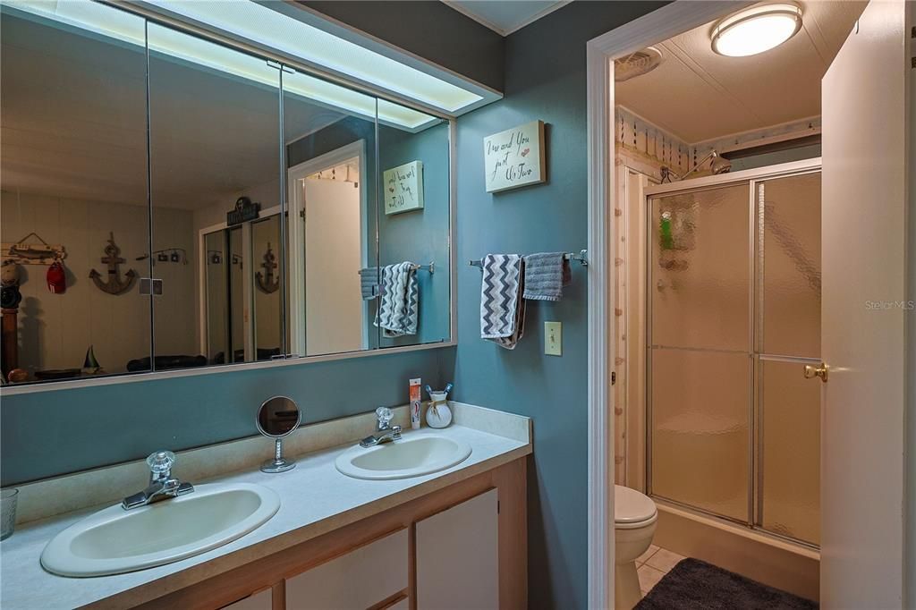 待售: $249,500 (3 贝兹, 2 浴室, 1406 平方英尺)