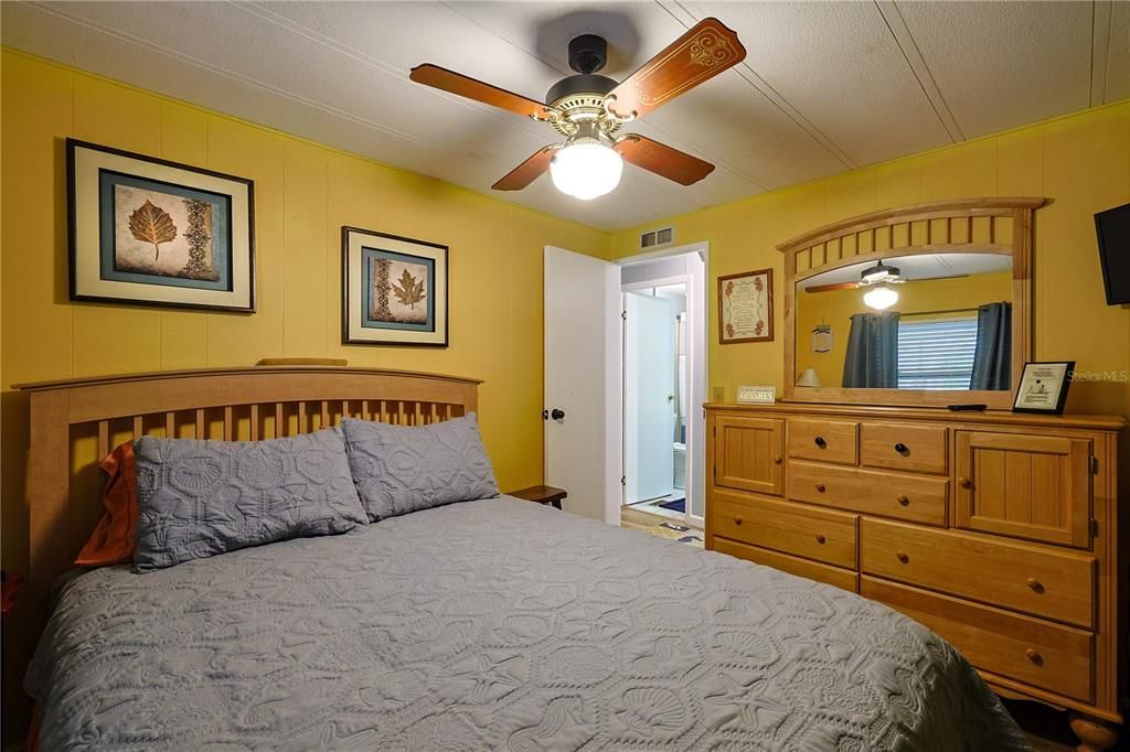 待售: $249,500 (3 贝兹, 2 浴室, 1406 平方英尺)