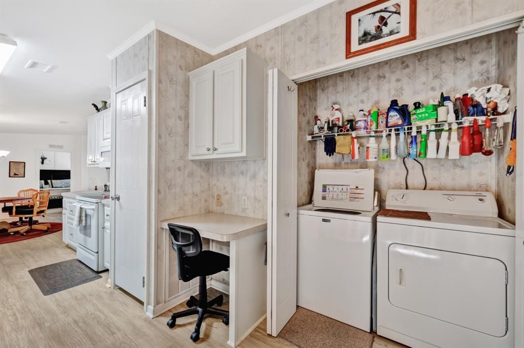 待售: $175,000 (2 贝兹, 2 浴室, 1269 平方英尺)