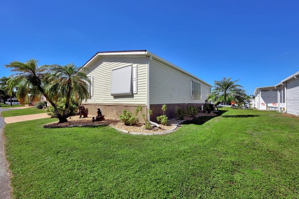 待售: $175,000 (2 贝兹, 2 浴室, 1269 平方英尺)