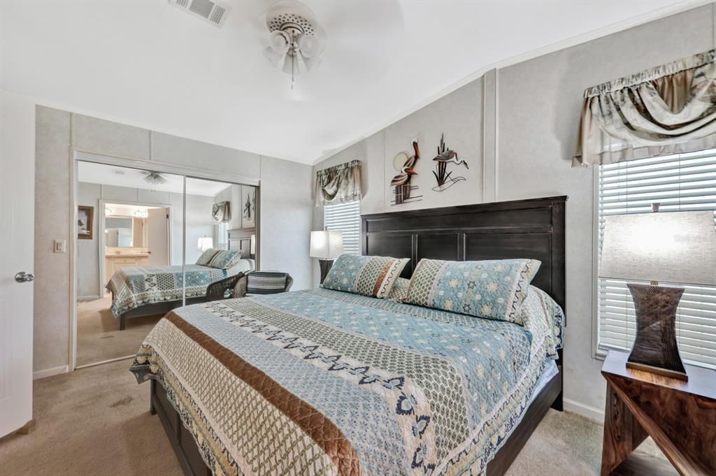 待售: $175,000 (2 贝兹, 2 浴室, 1269 平方英尺)