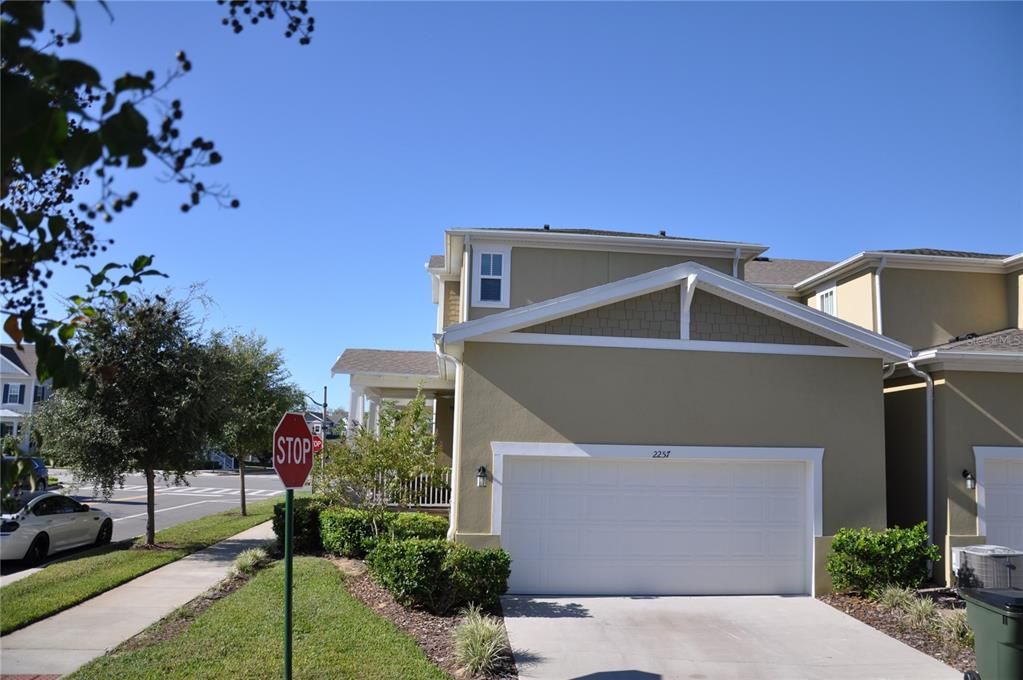 合同活跃: $690,000 (3 贝兹, 2 浴室, 1878 平方英尺)