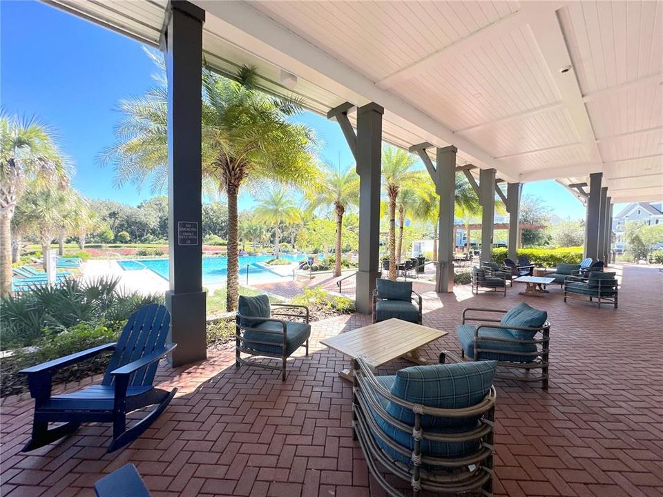 合同活跃: $690,000 (3 贝兹, 2 浴室, 1878 平方英尺)