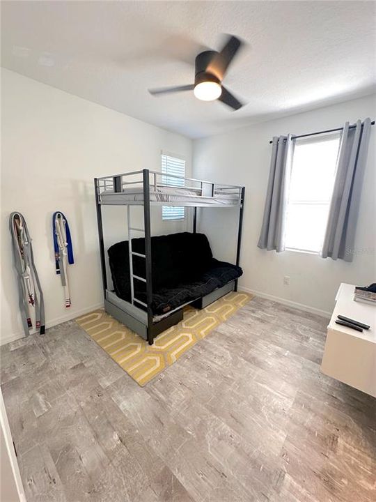 合同活跃: $690,000 (3 贝兹, 2 浴室, 1878 平方英尺)