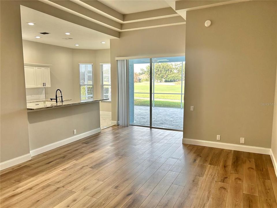 待售: $439,900 (3 贝兹, 2 浴室, 1690 平方英尺)