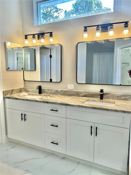 待售: $439,900 (3 贝兹, 2 浴室, 1690 平方英尺)