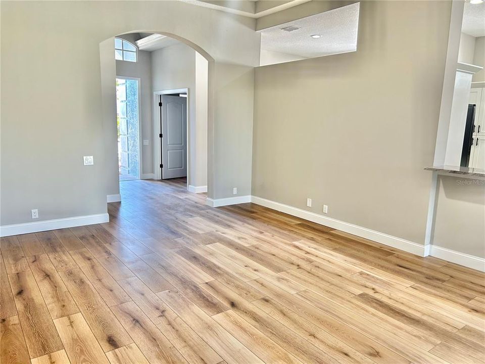 待售: $439,900 (3 贝兹, 2 浴室, 1690 平方英尺)