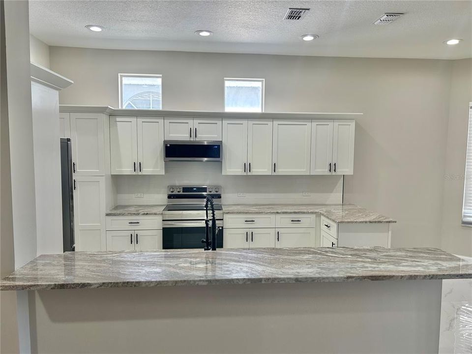 待售: $439,900 (3 贝兹, 2 浴室, 1690 平方英尺)