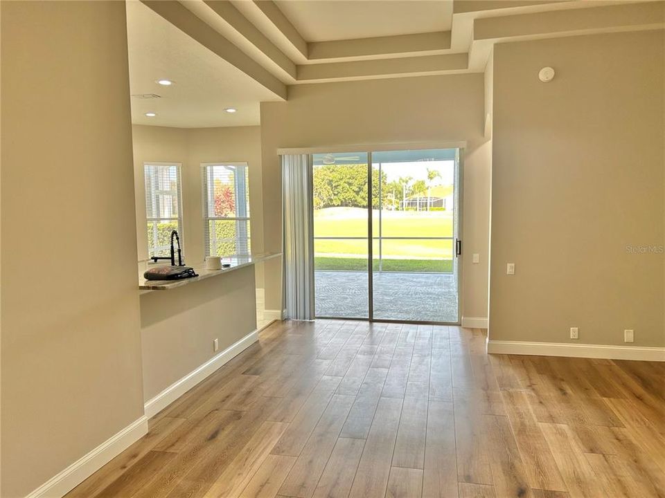 待售: $439,900 (3 贝兹, 2 浴室, 1690 平方英尺)