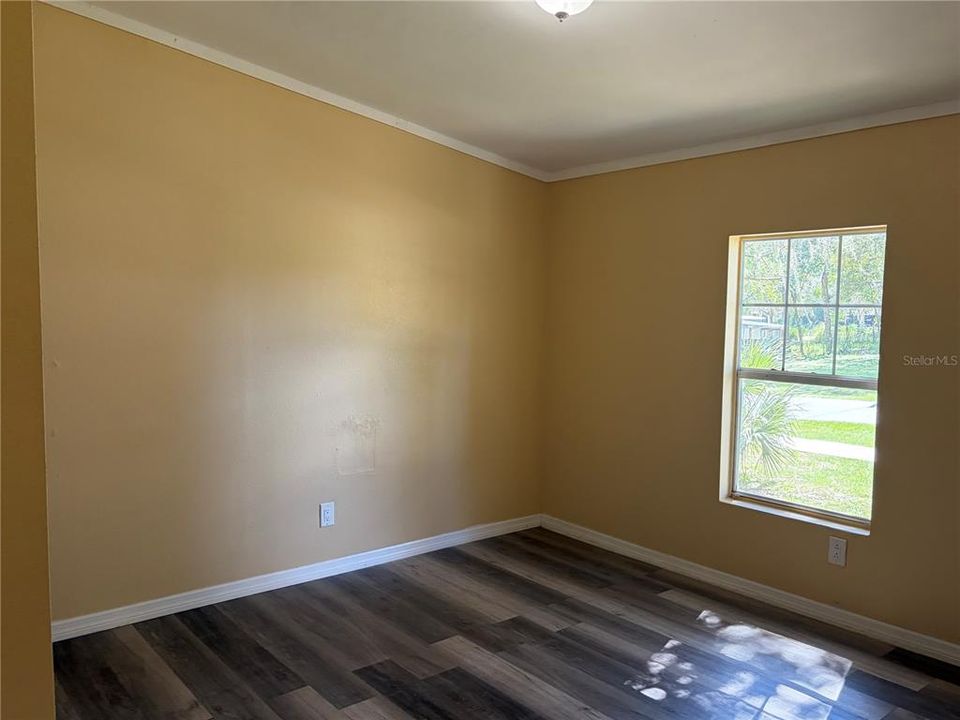 For Sale: $249,900 (4 beds, 2 baths, 1848 Square Feet)