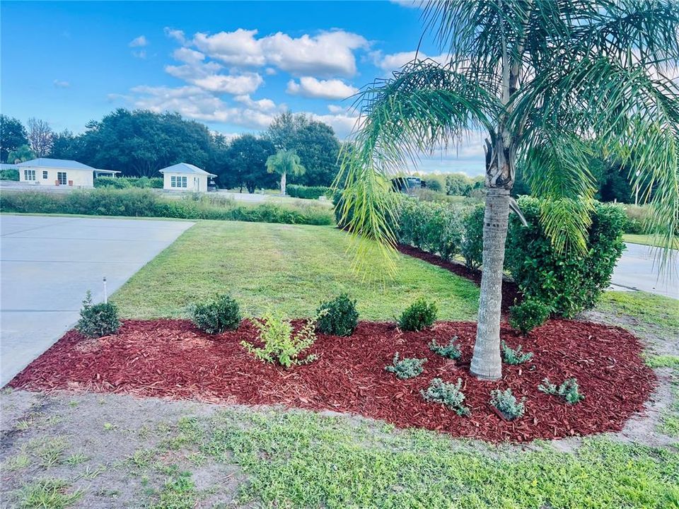 待售: $82,900 (0.12 acres)