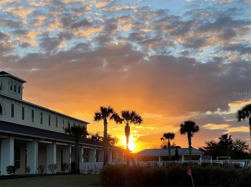 待售: $82,900 (0.12 acres)