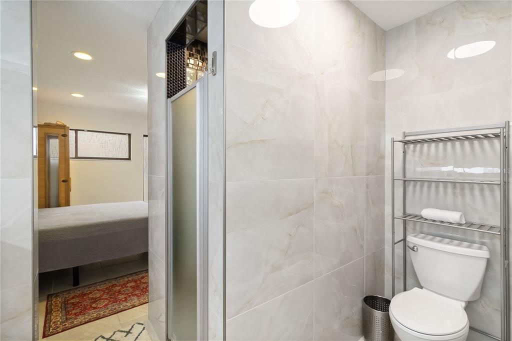 For Sale: $309,000 (2 beds, 2 baths, 1164 Square Feet)