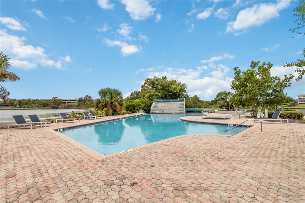 For Sale: $309,000 (2 beds, 2 baths, 1164 Square Feet)