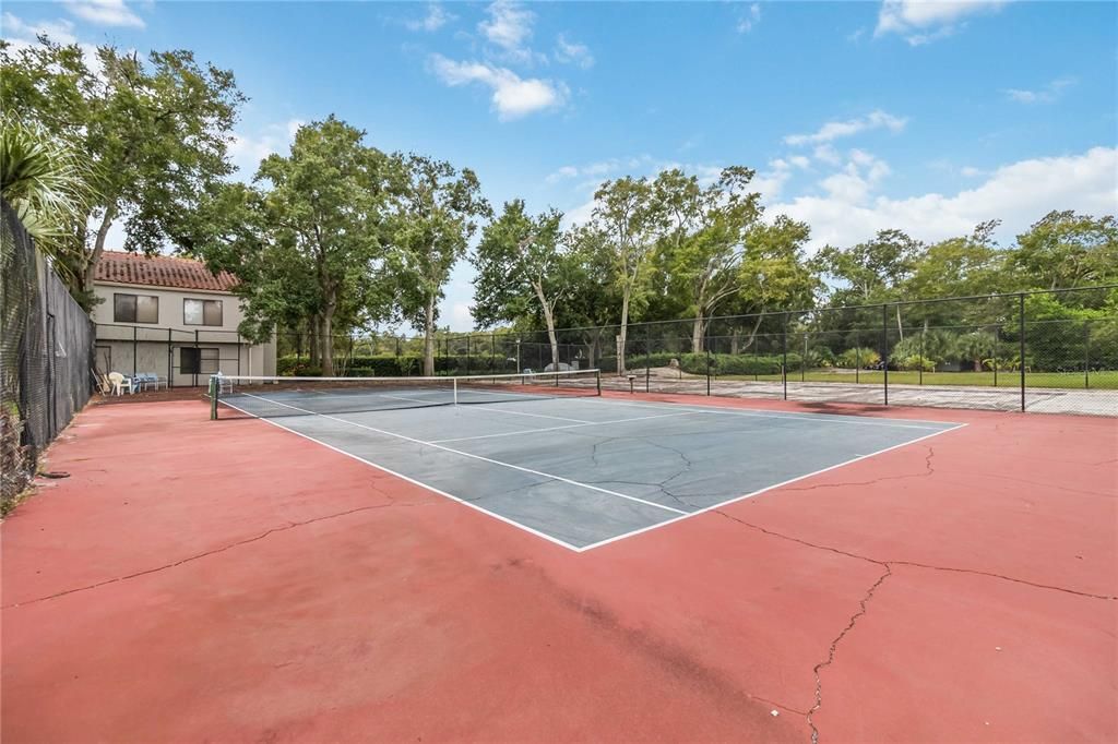 For Sale: $309,000 (2 beds, 2 baths, 1164 Square Feet)