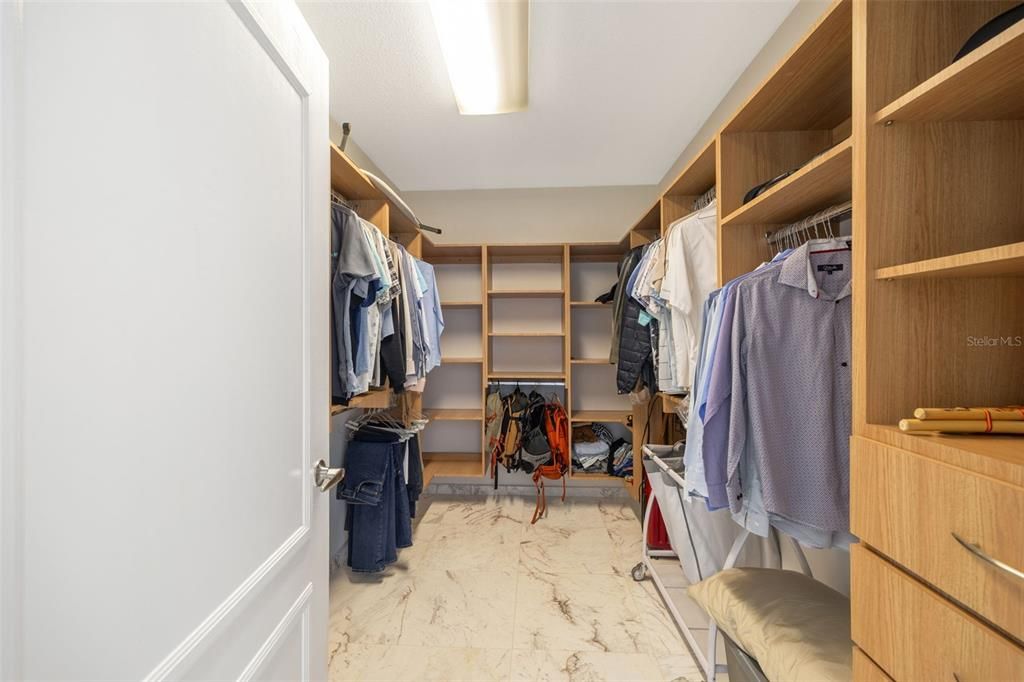 En Renta: $6,450 (4 camas, 2 baños, 1970 Pies cuadrados)