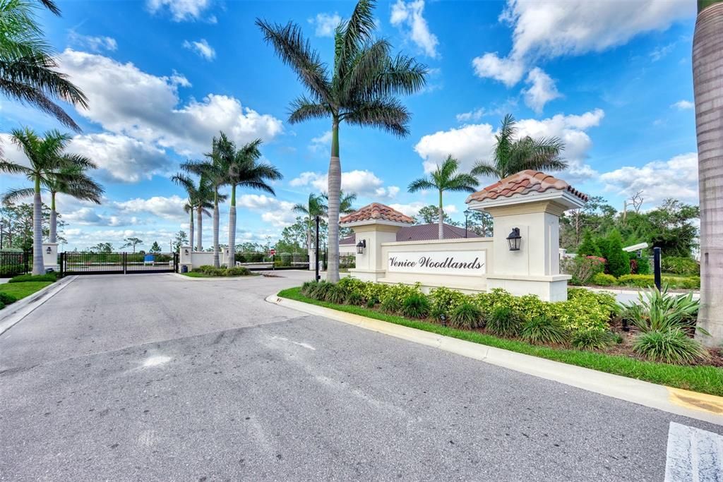 For Sale: $752,000 (3 beds, 2 baths, 2398 Square Feet)